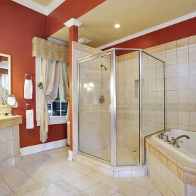 Bathroom in Creole Queen