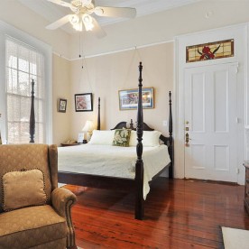 Bed in Jackson Square Guestroom